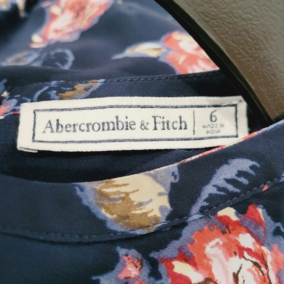 Abercrombie & Fitch Women's Navy Floral Jumpsuit Romper Long Sleeve Size 6 - Picture 4 of 10